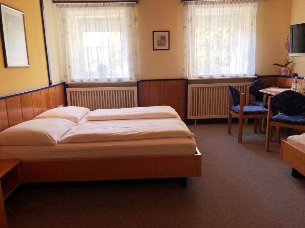 Gaestehaus Stoegmueller Asten المظهر الخارجي الصورة